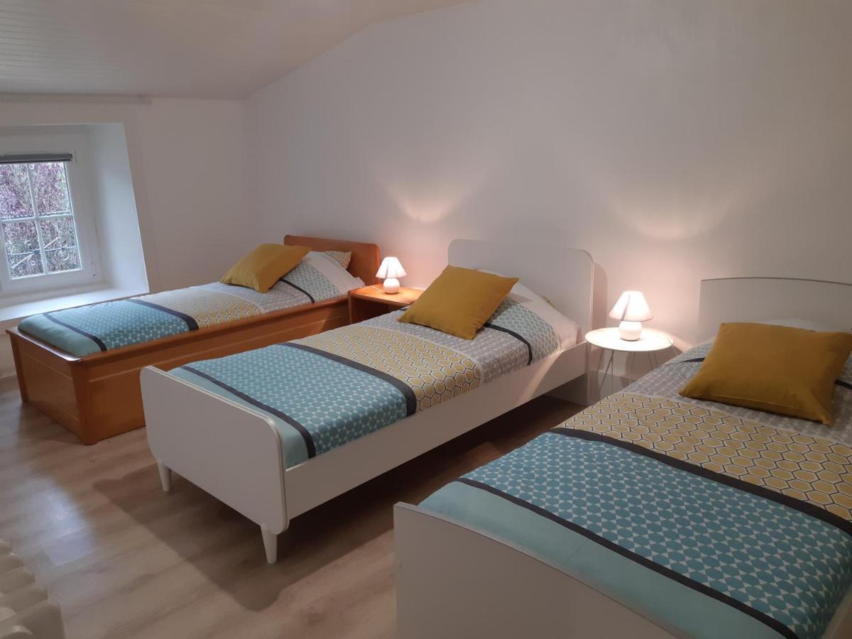 Вилла Gite La Bessonniere Saint-Michel-Mont-Mercure Экстерьер фото